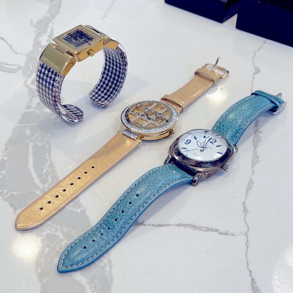 Joan Rivers watches set of 3